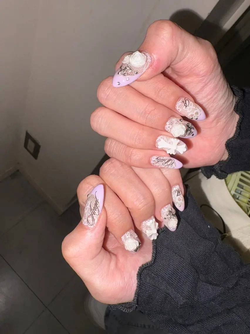 ネイル フレンチネイル レース ハンドネイル 33nail✴️栄 スミレ❇️Gel-xのネイルデザイン