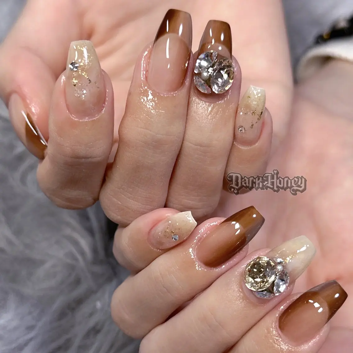 ネイル ハンドネイル Dark honey スカルプ専門原宿店のネイルデザイン