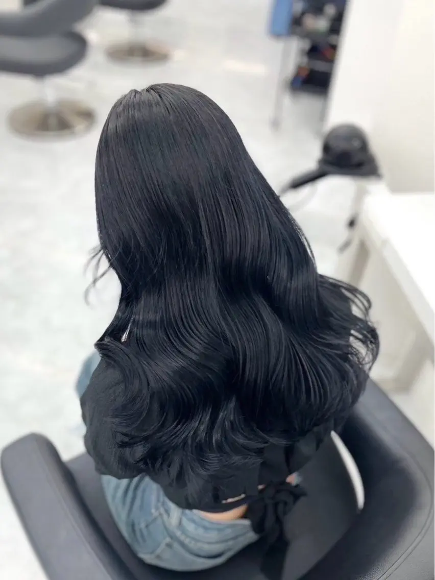 【暗髪ワンカラー💖】なぜか盛れる🖤透け感で垢抜けモテ髪♡の写真