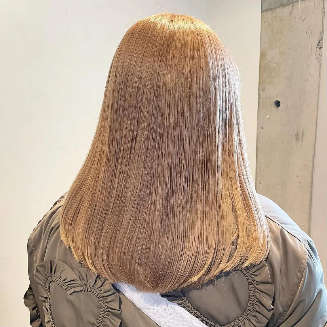 セミロング カット ヘアカラー トリートメント kitin  吉祥寺 山岸花のヘアスタイル