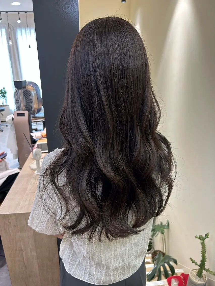 ロング カラー 透明感カラー グレージュ カット ヘアカラー トリートメント hubhair レイヤー/透明感のヘアスタイル