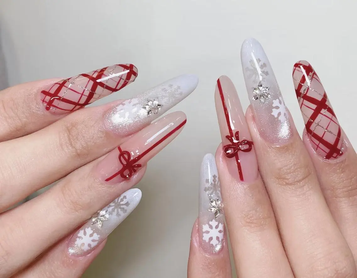 ネイル ハンドネイル 🎀 Ayaka_nailのネイルデザイン