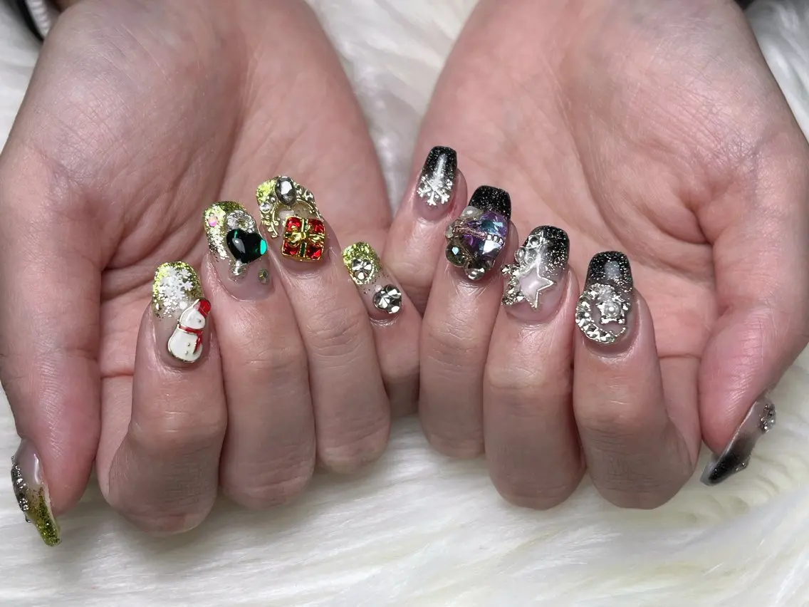 ネイル アートネイル オーロラネイル チークネイル クリアネイル 長さ出し ハンドネイル Rs nail 新宿西口のネイルデザイン