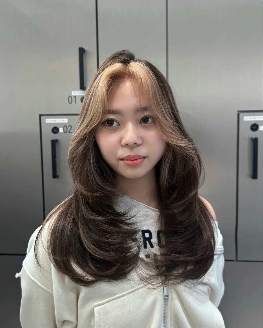 ロング ミストバング ハイライト レイヤーカット カット ヘアカラー 大人レイヤー/艶美髪 🇺🇸TOMONAのヘアスタイル
