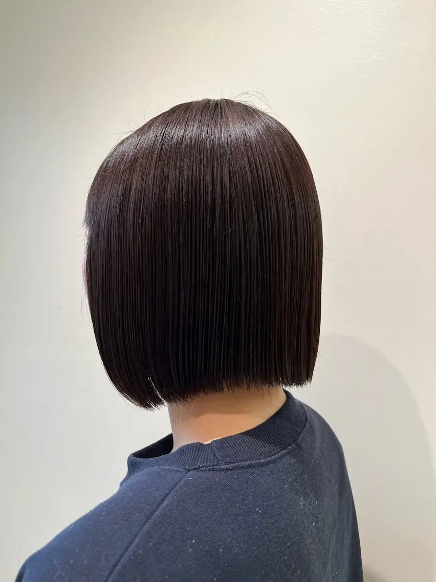 ショート カラー 切りっぱなしボブ ボブ カット トリートメント レイヤーカット/ブラ ウンカラー/河野凜のヘアスタイル