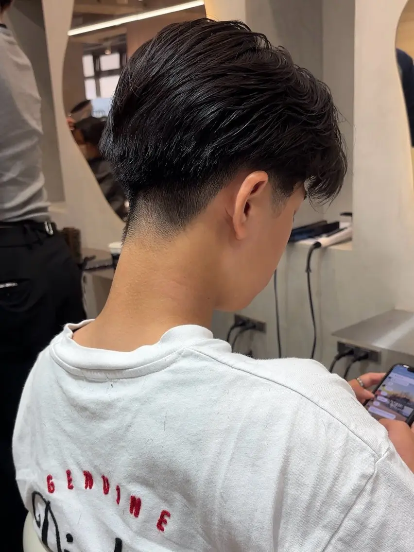 ショート カラー パーマ ヘアアレンジ メンズ センターパート メンズ韓国風 マッシュ メンズパーマ メンズショート カット パーマ 大宮/曲がる縮毛矯正 /毛流れ特化/NAOのヘアスタイル