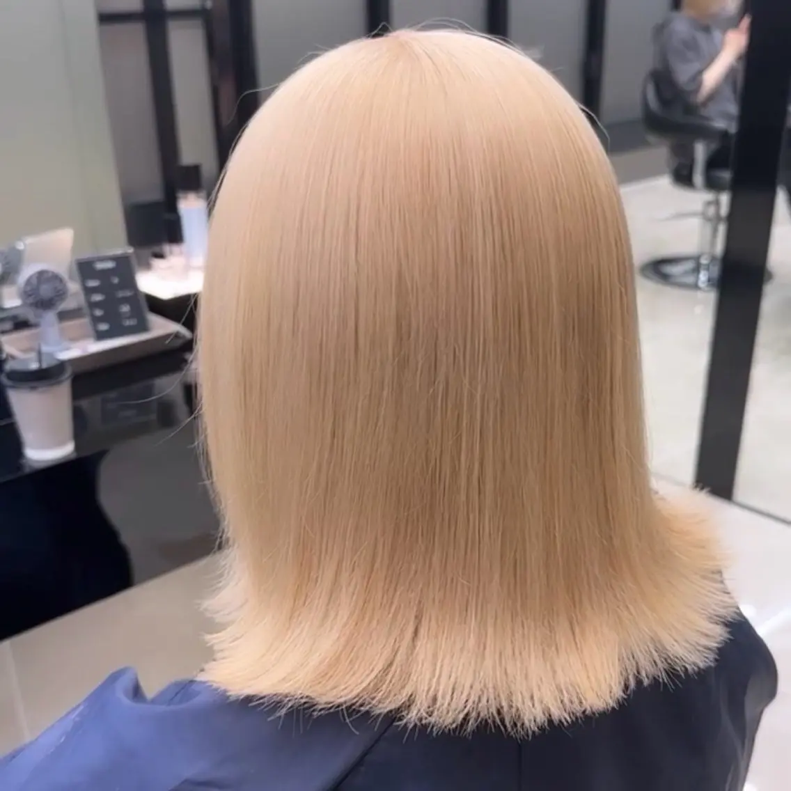 ミディアム カラー カット ヘアカラー ハイトーン/髪質改善 原宿𝑺𝑬𝑵𝑨のヘアスタイル