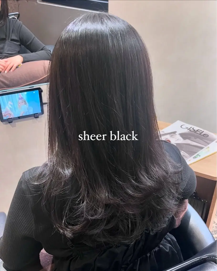 セミロング カラー 黒髪 レイヤーカット 透明感カラー/パーマ 🌀アオノのヘアスタイル