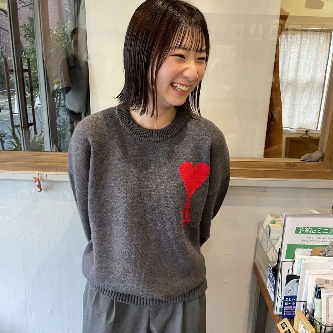 【学生さん限定!!】　3回目まで使えるカット＋カラー＋クイックTR ¥6250の写真