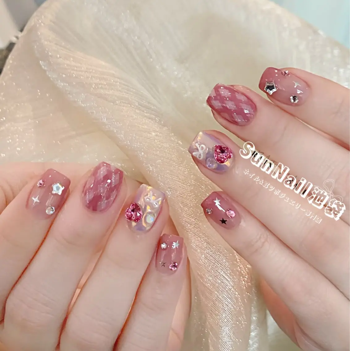 ネイル チークネイル 長さ出し フレンチネイル ガーリー 韓国ネイル ハンドネイル ハンドケア Sun Nail 池袋のエステ・リラクイメージ