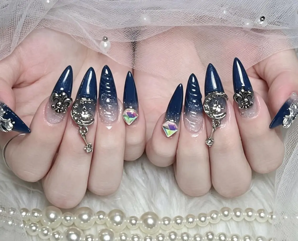 ネイル 長さ出し キラキラネイル 韓国ネイル ロングネイル 持ち込み NEM nailstudioのネイルデザイン