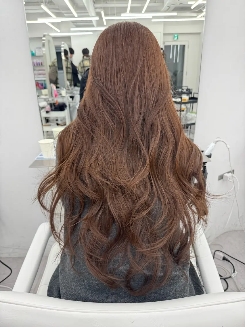 ロング カラー ヘアカラー トリートメント 顔まわりの神様✨ 透明感カラー藤嶋秀幸のヘアスタイル