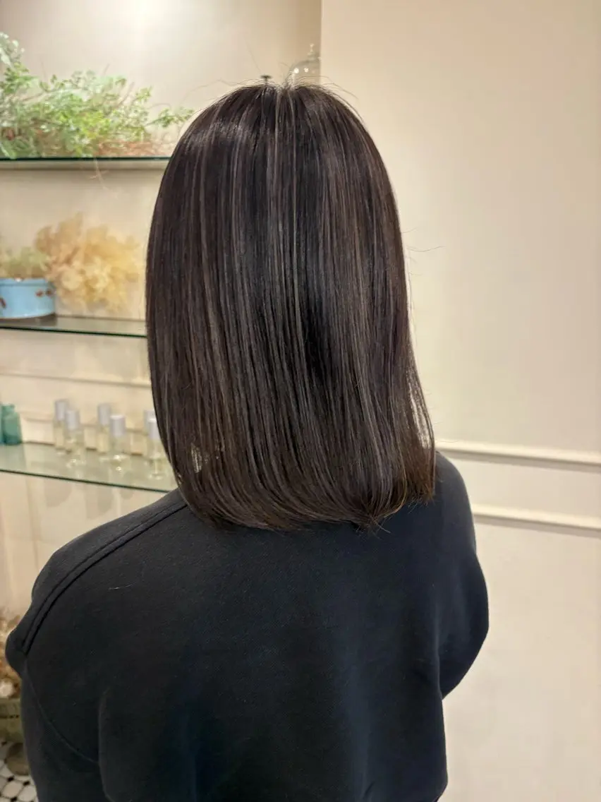 セミロング カラー ハイライトカラー ハイライト ヘアカラー Konomura Neneのヘアスタイル