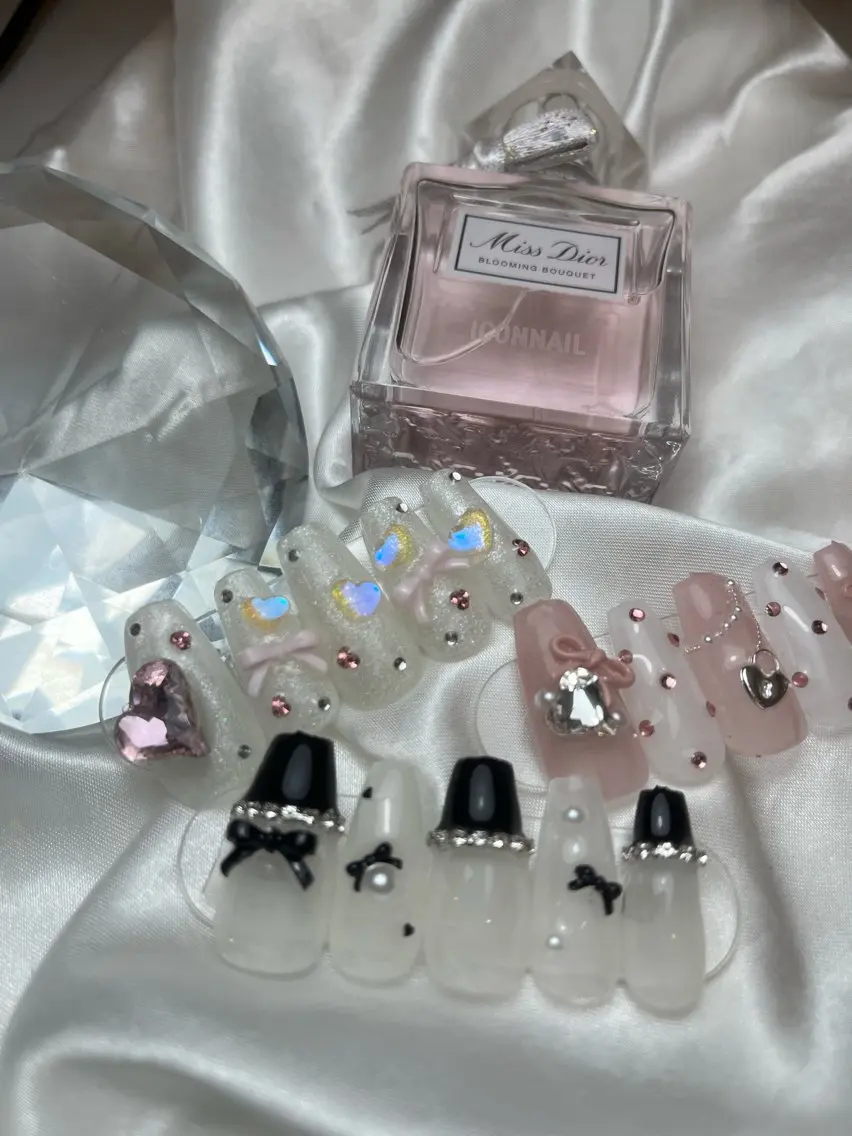 ネイル シンプルネイル ワンホンネイル ハンドネイル 🦋ICONNAIL 🦋🫧MAI🫧のネイルデザイン