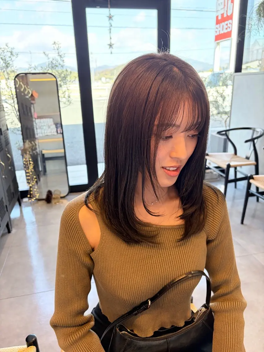 セミロング レイヤーカット カット ヘアカラー トリートメント 柄澤 菜南子のヘアスタイル