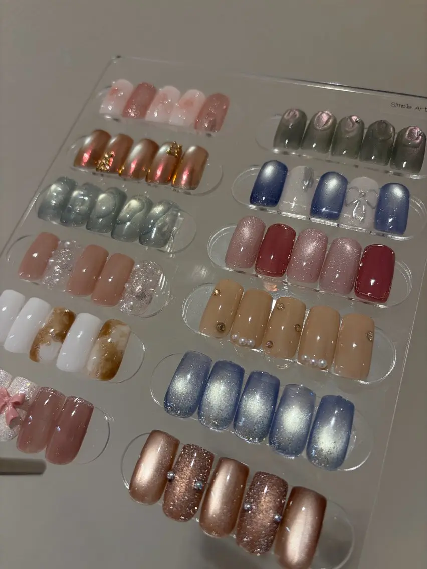 ショート ハンドネイル MAI🤍表参道 韓国/マグネット🧸のネイルデザイン