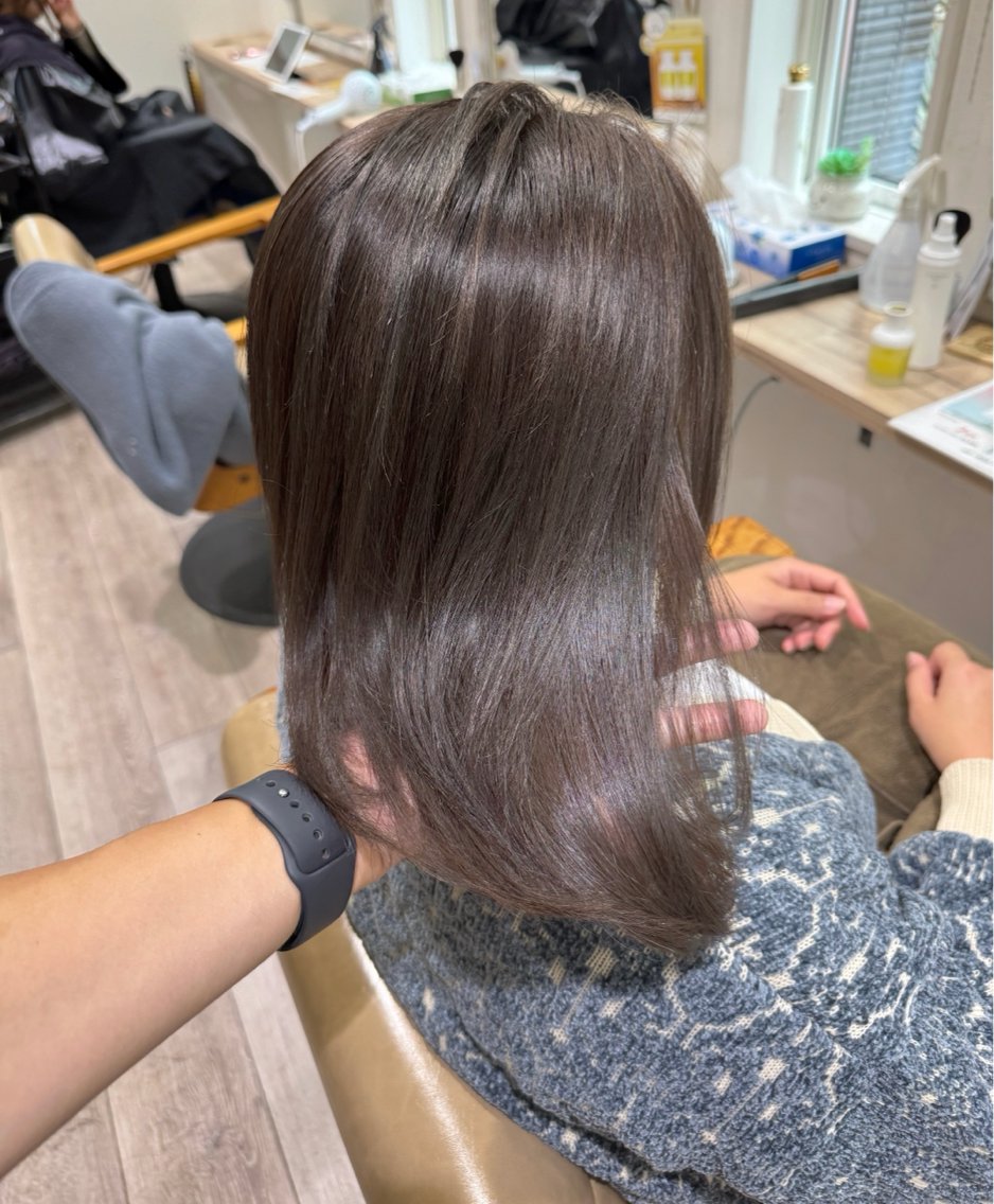 【口コミ限定価格】透明感たっぷり🩵寒色系白髪染めの写真