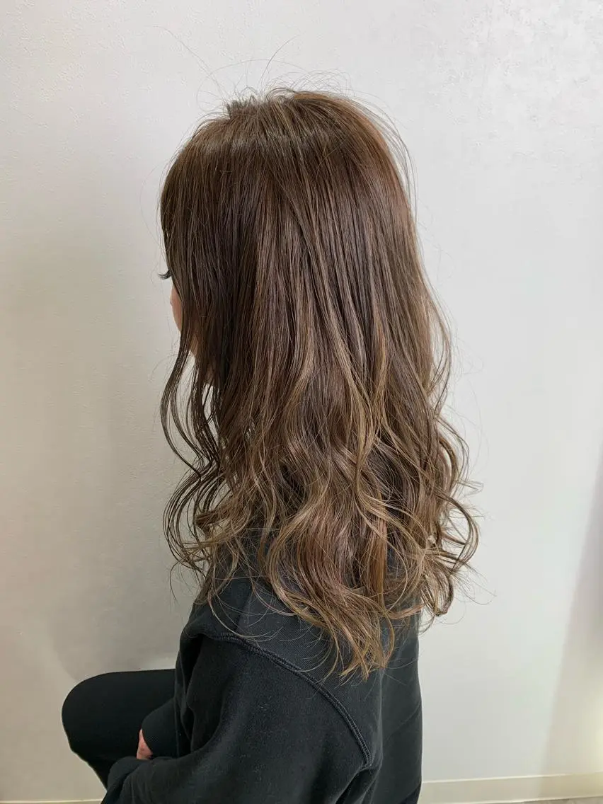 【透明感アップ✨】ハイライト10枚+カラー+TOKIO +カット¥17600の写真