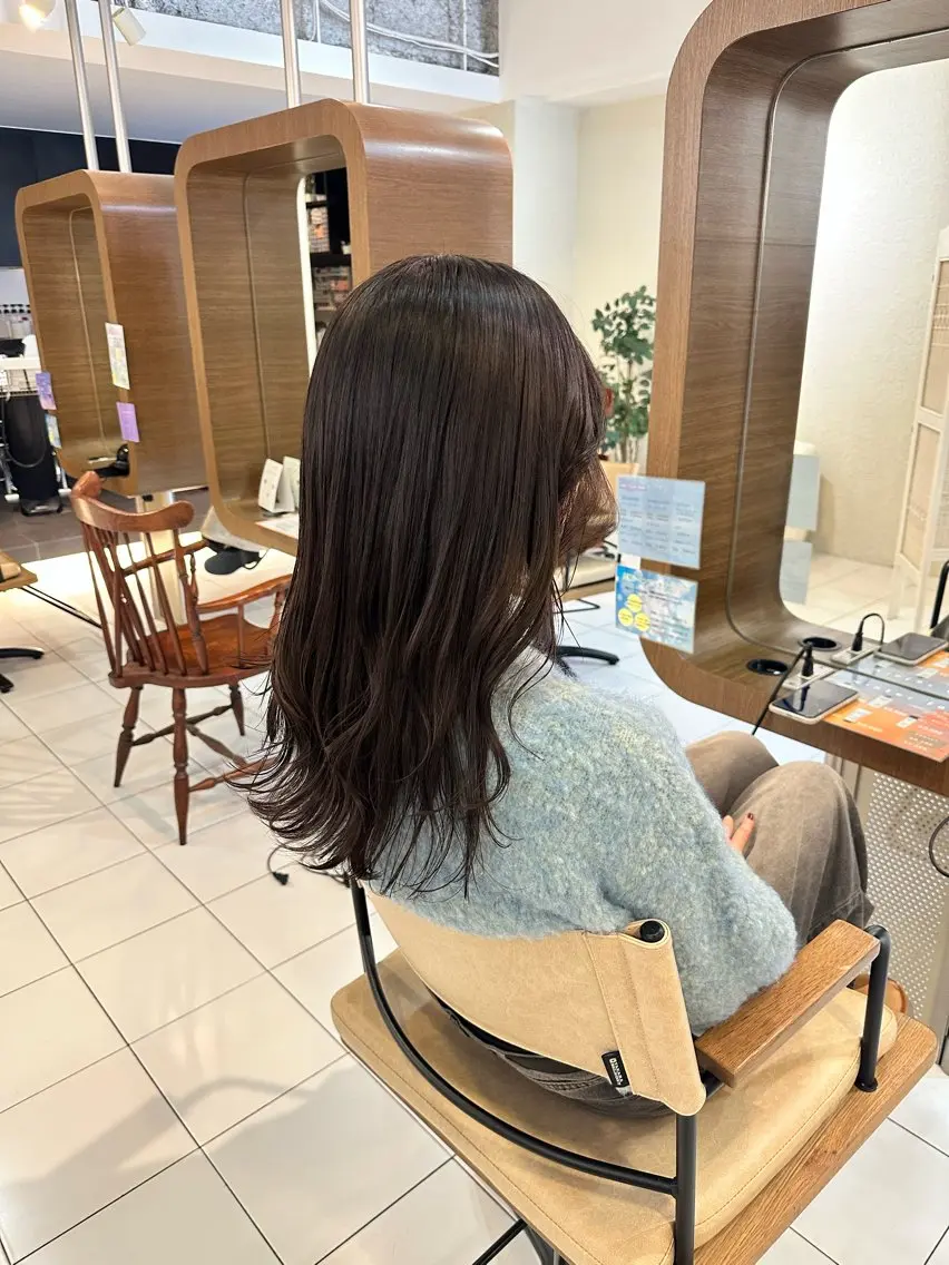 ミディアム カラー レイヤーカット カット ヘアカラー アニメオタク美容師/ miharuのヘアスタイル