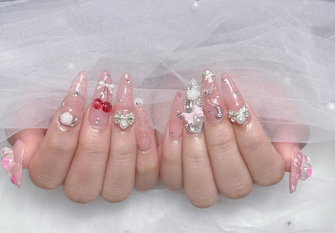 ネイル アートネイル オーロラネイル チークネイル 長さ出し フットネイル Miya _nailのネイルデザイン