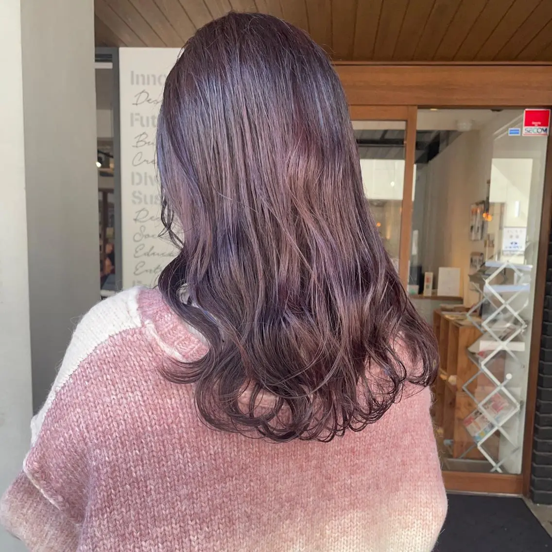 セミロング カット ヘアカラー トリートメント 小濱 拓也のヘアスタイル