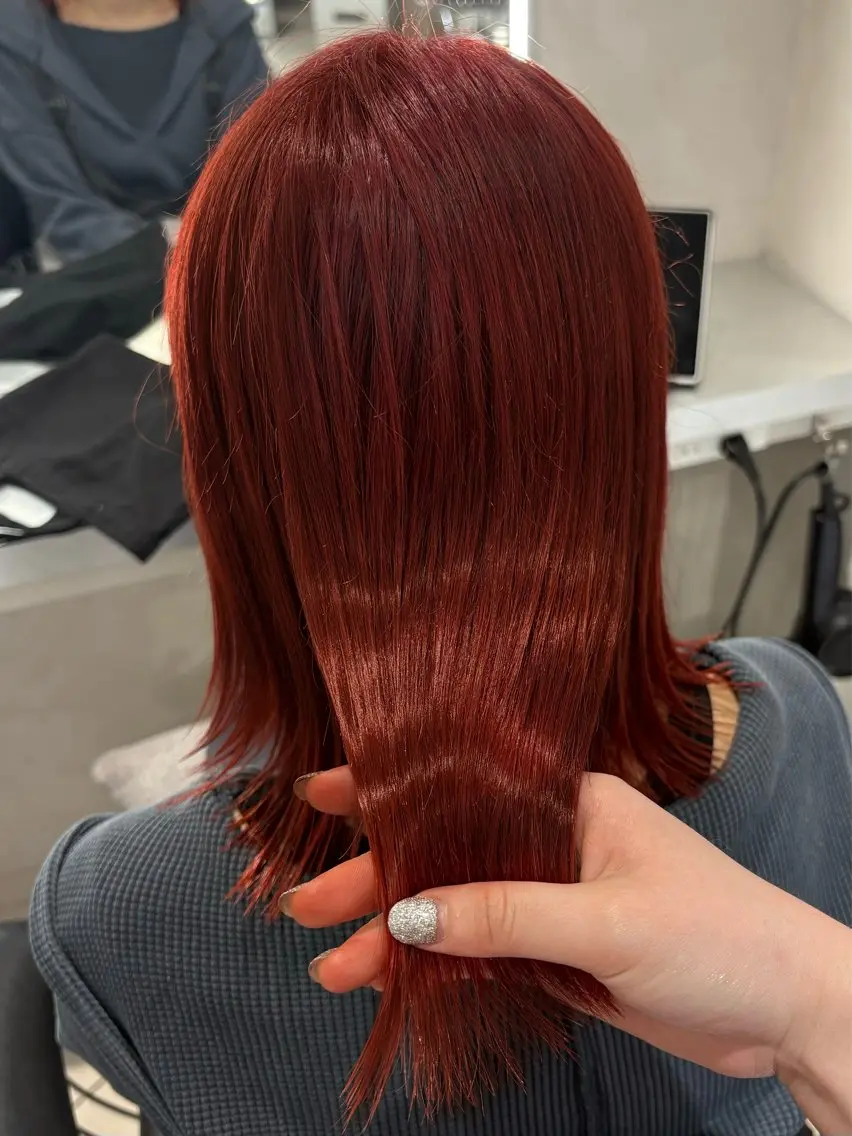 ミディアム ヘアカラー 上品ハイトーン×艶 カラー🤍／ふうかのヘアスタイル