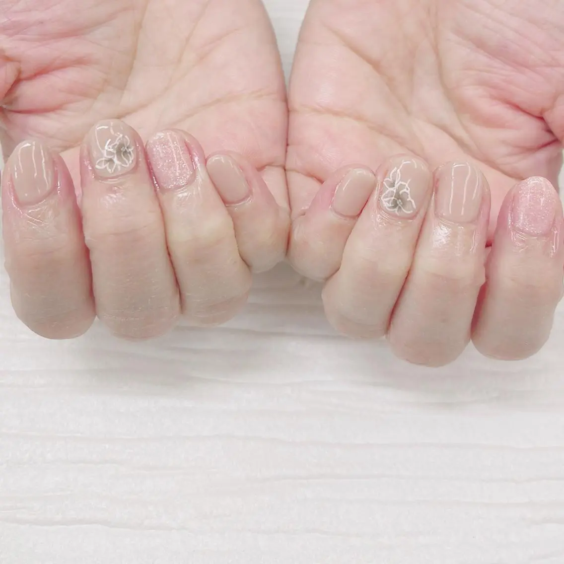 ネイル Nail salon Honey Beeのネイルデザイン
