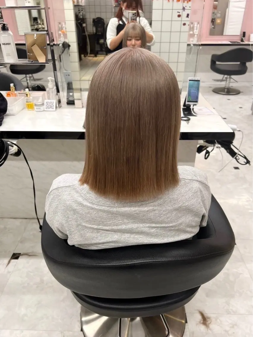 カラー REN🤍ハイトーン ×韓国レイヤーのヘアスタイル
