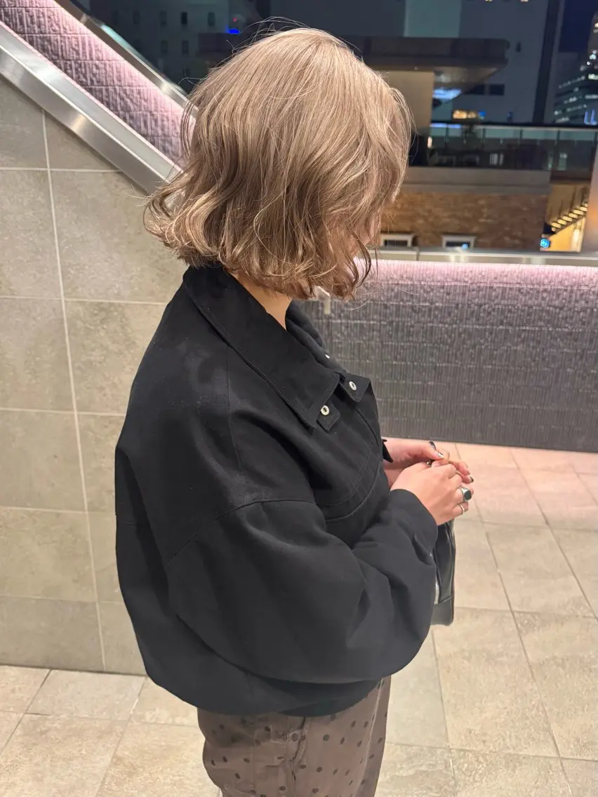 ミディアム ボブ 杉浦 花衣のヘアスタイル