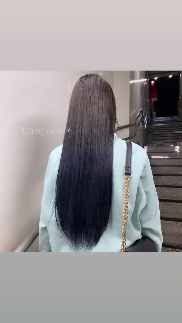 ロング カラー 黒髪 ブルーカラー ブルーブラック ネイビーカラー 似合わせカット得意 💛RENA💛のヘアスタイル