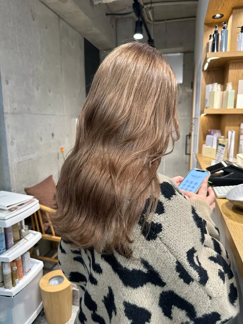 ミディアム カット ヘアカラー ︎🤎W color MIYU‎🤎のヘアスタイル