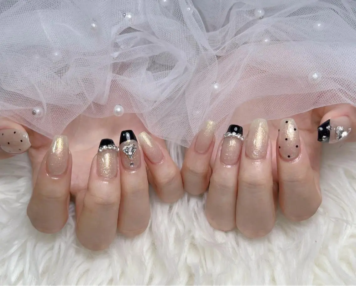 ネイル lucky nail 歌舞伎町のネイルデザイン