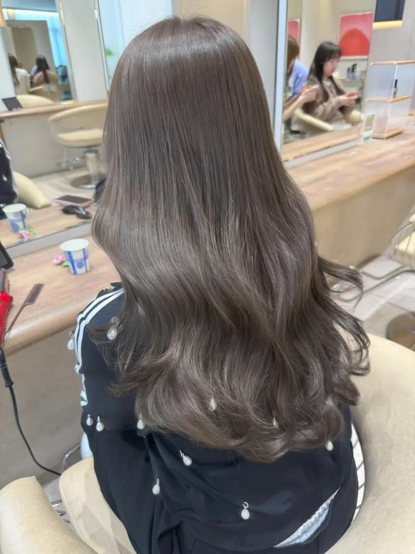 ［学割U24🌸新生活応援キャンペーン🌸］カット＋艶カラー＋超音波トリートメント¥10900→¥6900 渋谷の写真