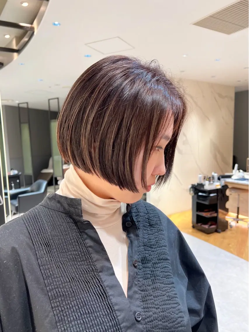 ショート カラー ハイライトカラー ボブ ハイライト 海外レイヤー/ 梅田美容室のヘアスタイル