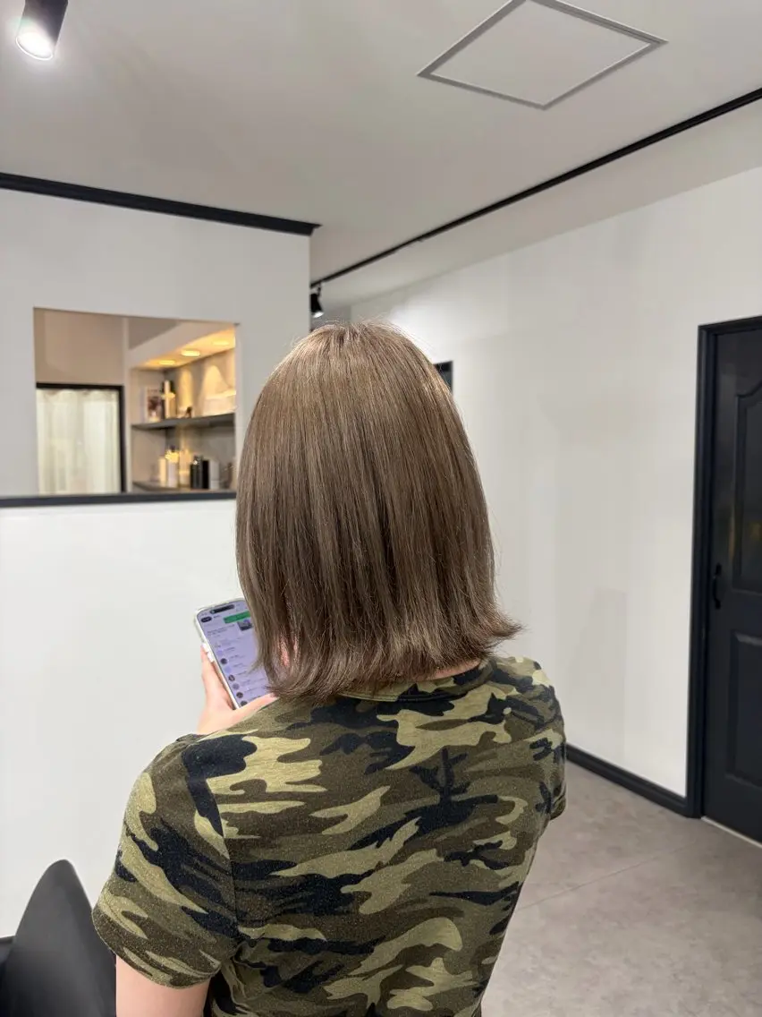 ミディアム カラー ベージュカラー 長谷川 さくらのヘアスタイル