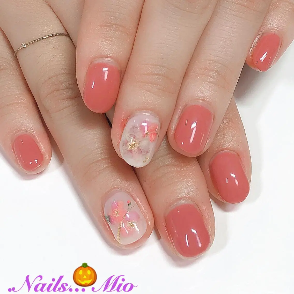 ネイル ジェルネイル .Nails Mio 赤羽西ネイルサロンのネイルデザイン