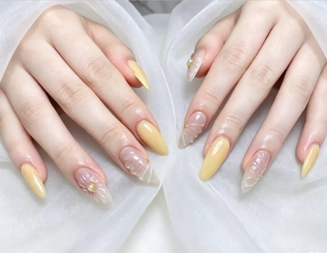 ネイル アオイnail モモのネイルデザイン