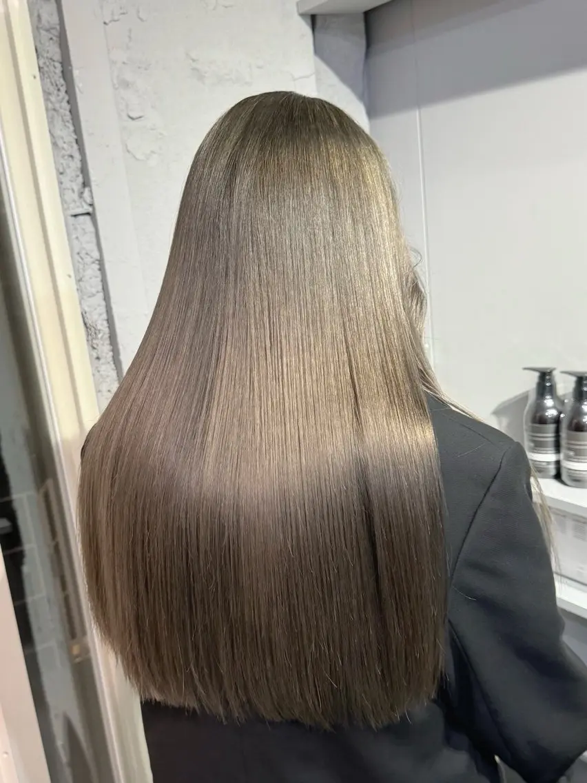 ロング カラー ヘアカラー トリートメント 俊 介のヘアスタイル