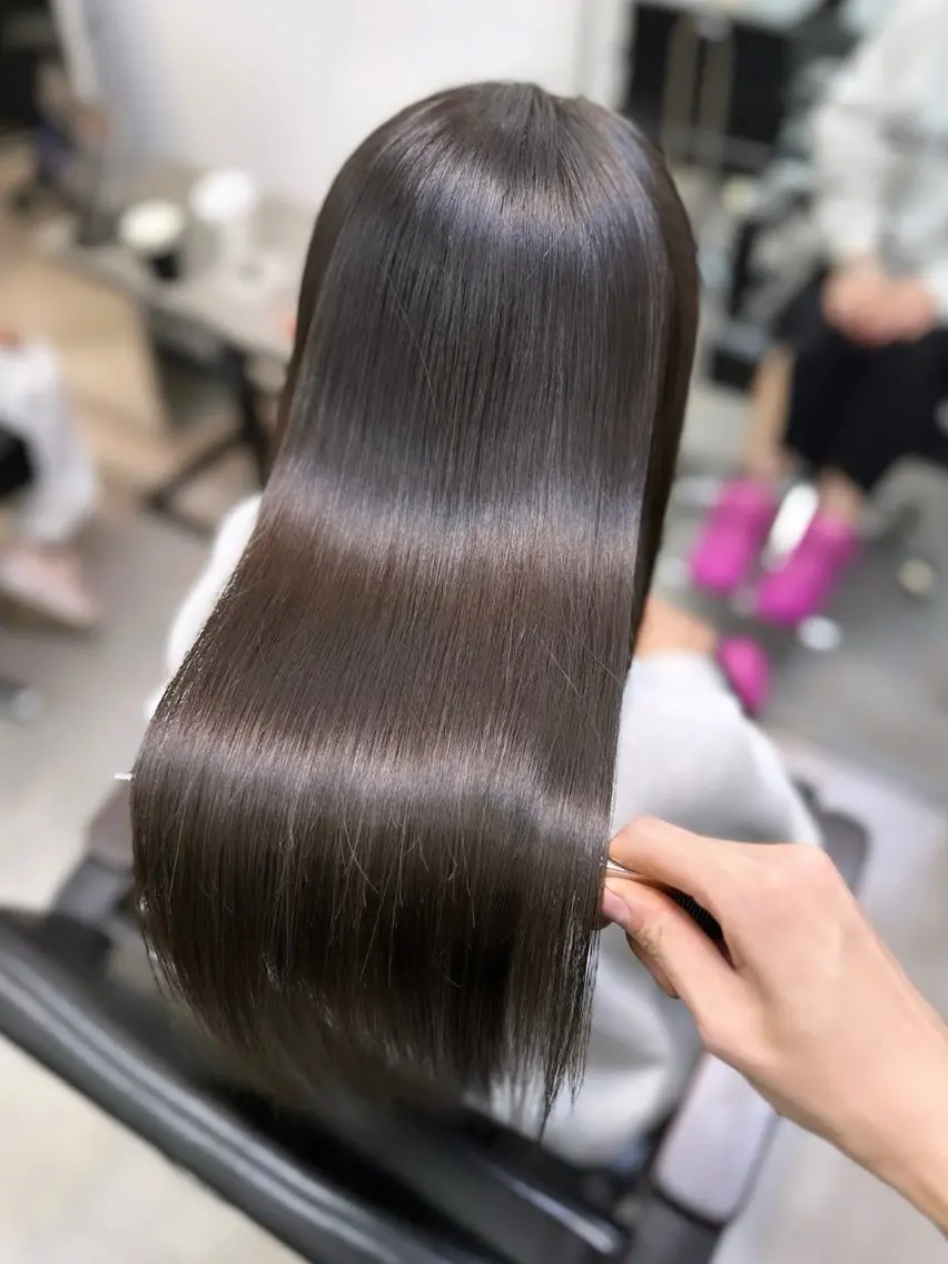 ロング ブリーチ縮毛矯正/ 複雑履歴🉑/タイチのヘアスタイル