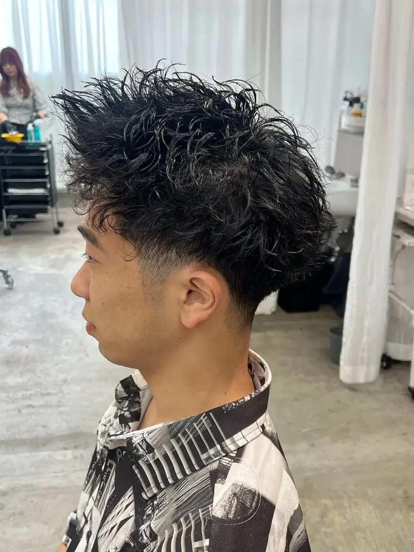 パーマ メンズ メンズパーマ ツイストスパイラルパーマ スパイラルパーマ 湖城 恵吾のヘアスタイル
