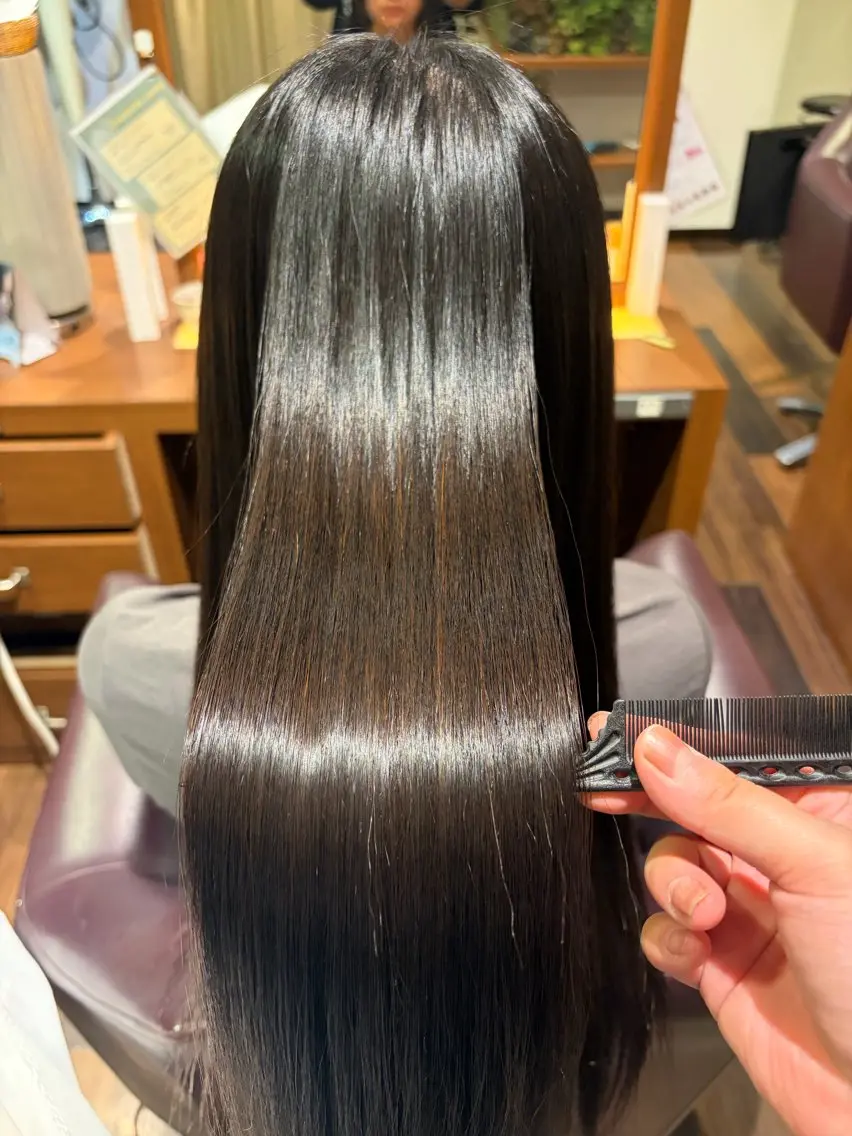 ロング 縮毛矯正 みうら しずく🪐のヘアスタイル