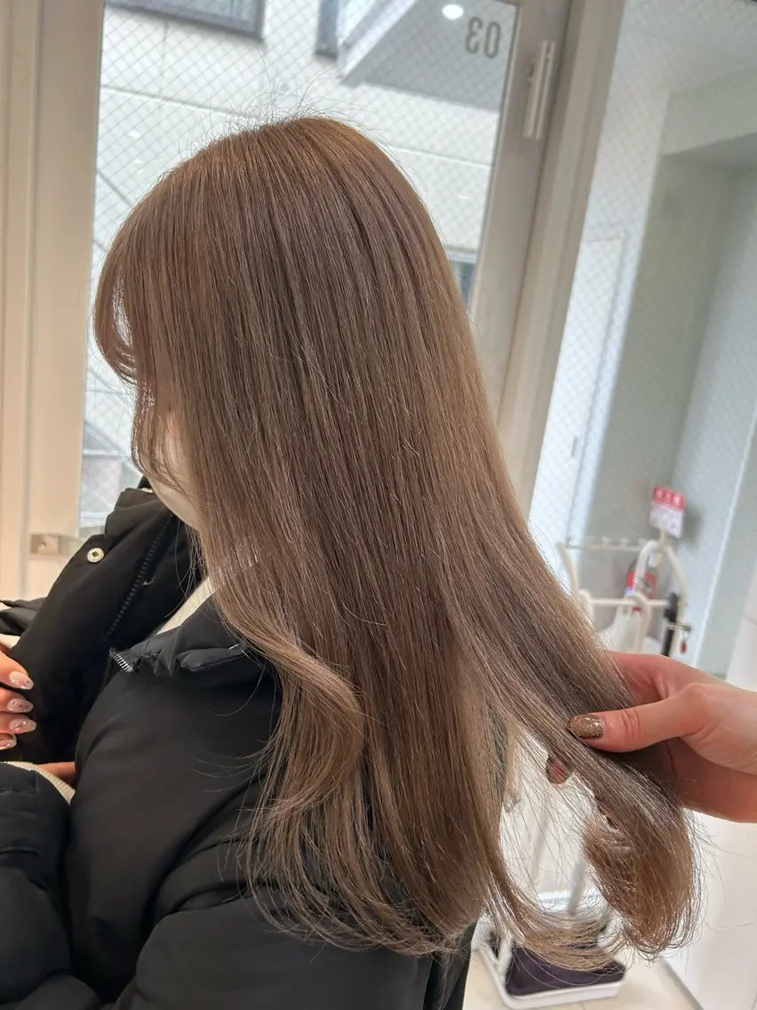 ロング カラー ヘアアレンジ ベージュカラー ミルクティーベージュ 《暖色/韓国hair 》🇰🇷桑原ユキネのヘアスタイル