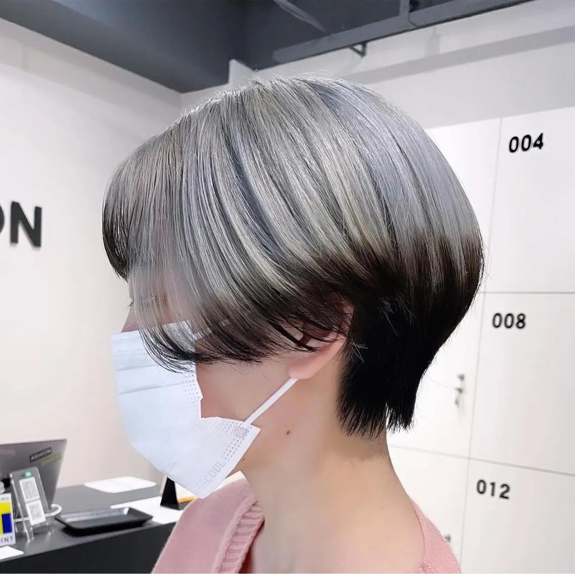 ショート カラー ブリーチ👩‍🦳/ ‪✂︎MANAMIのヘアスタイル