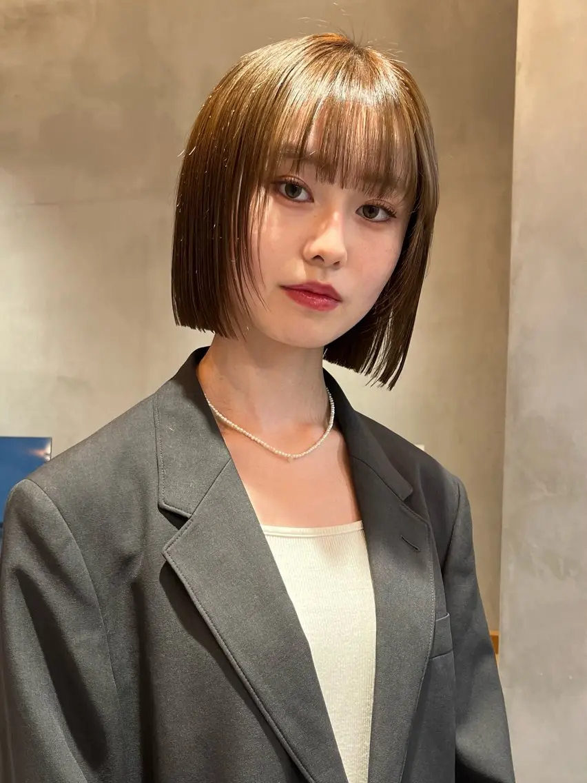ミディアム カラー ヘアカラー トリートメント 縮毛矯正ボブ&顔まわ レイヤー♡TOMOEのヘアスタイル