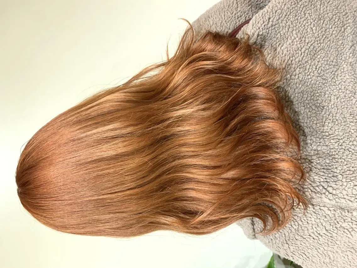 ミディアム カラー ブリーチ ブリーチなしカラー オレンジ ヘアカラー トリートメント ハイトーン得意😍 Lumiereのヘアスタイル