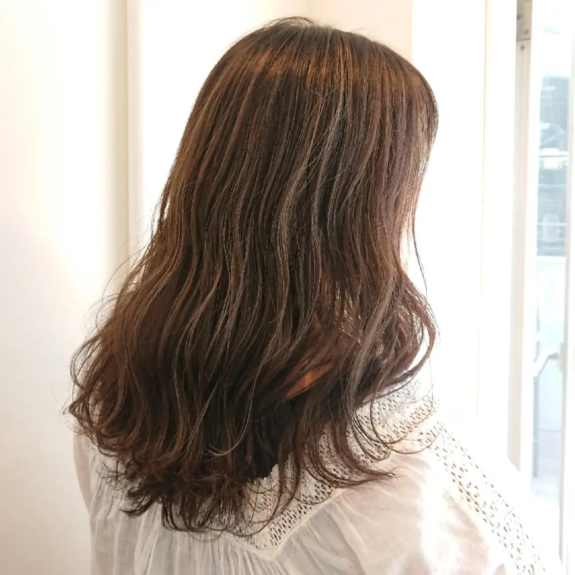 ミディアム カラー ハイライトカラー ハイライト ヘアカラー トリートメント 原田 祥彰のヘアスタイル