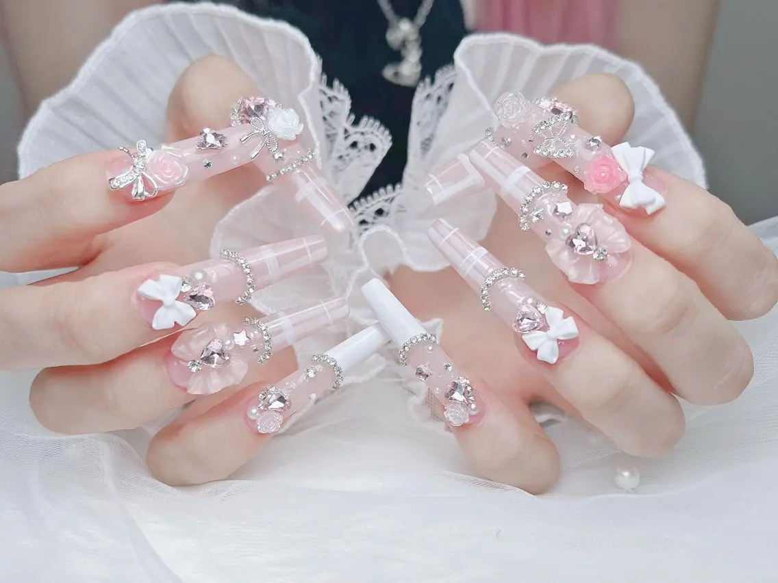ネイル チークネイル 長さ出し フレンチネイル ジェルネイル ガーリー ハンドネイル Sora  Nail Studioのネイルデザイン