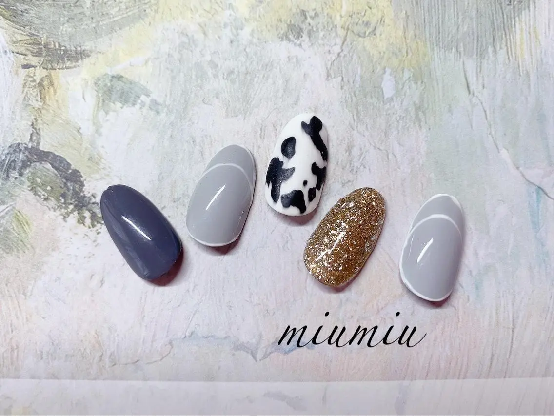 ネイル miu miuのネイルデザイン
