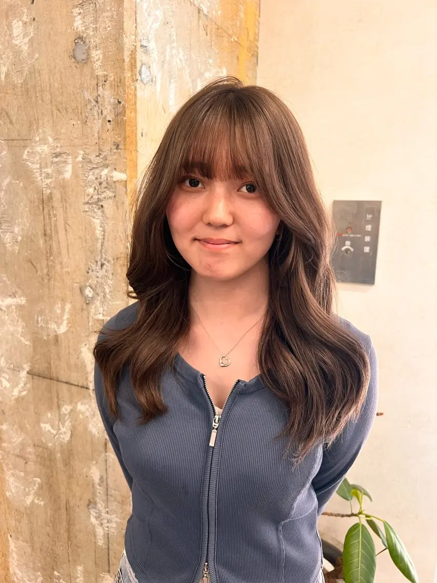 セミロング ヘアカラー トリートメント 髪質改善/レイヤー 暖色/shiinaのヘアスタイル