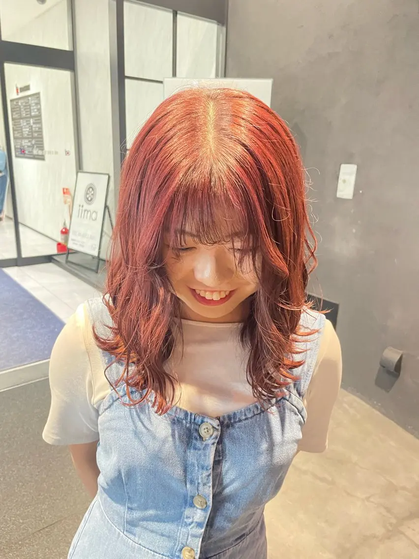 ミディアム BELLA ナナカのヘアスタイル